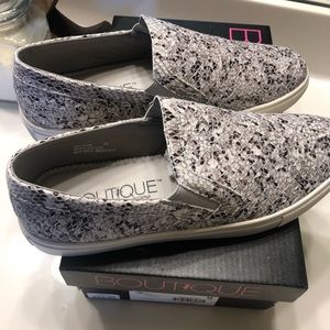 Corky’s size 10 snakeskin shoes